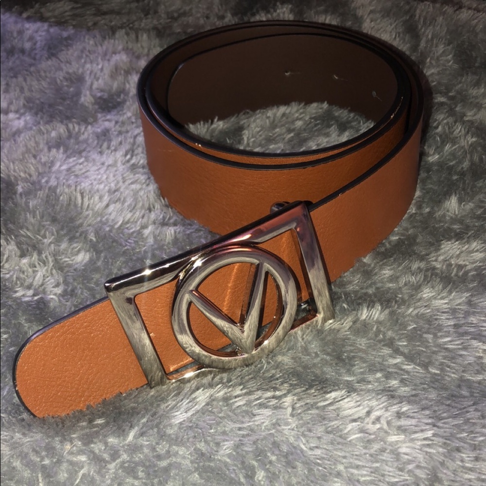 Valentino Belt * READ DESCRIPTION *